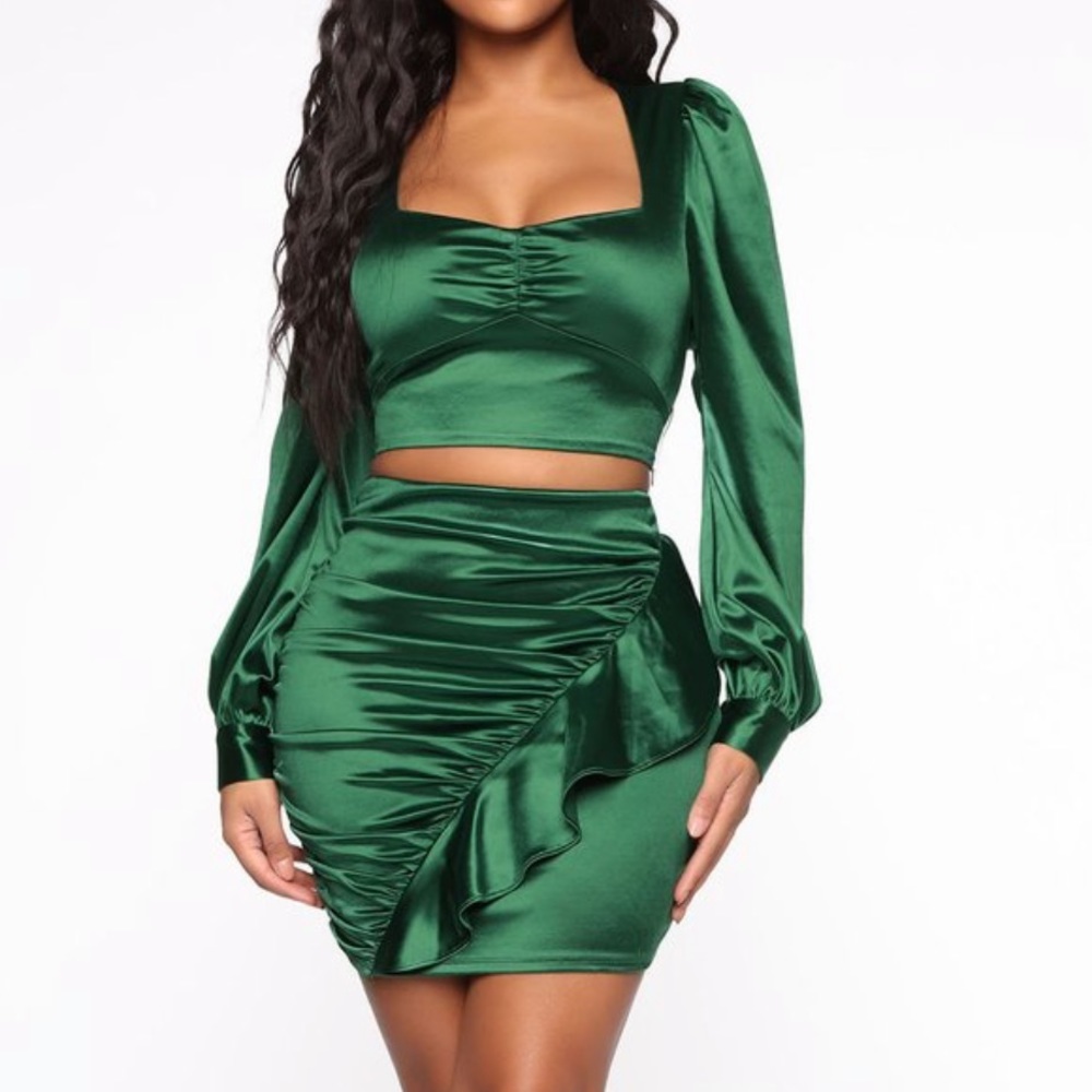 Satin Green 2 piece